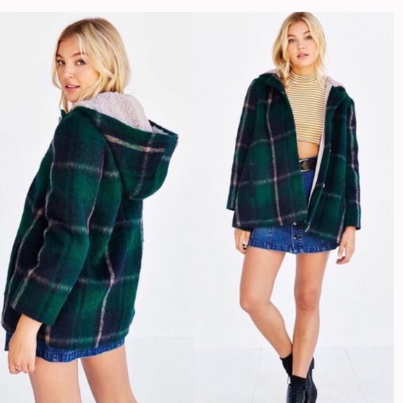 BB Dakota Jackets & Blazers - BB DAKOTA Plaid Green Sherpa coat XS/S